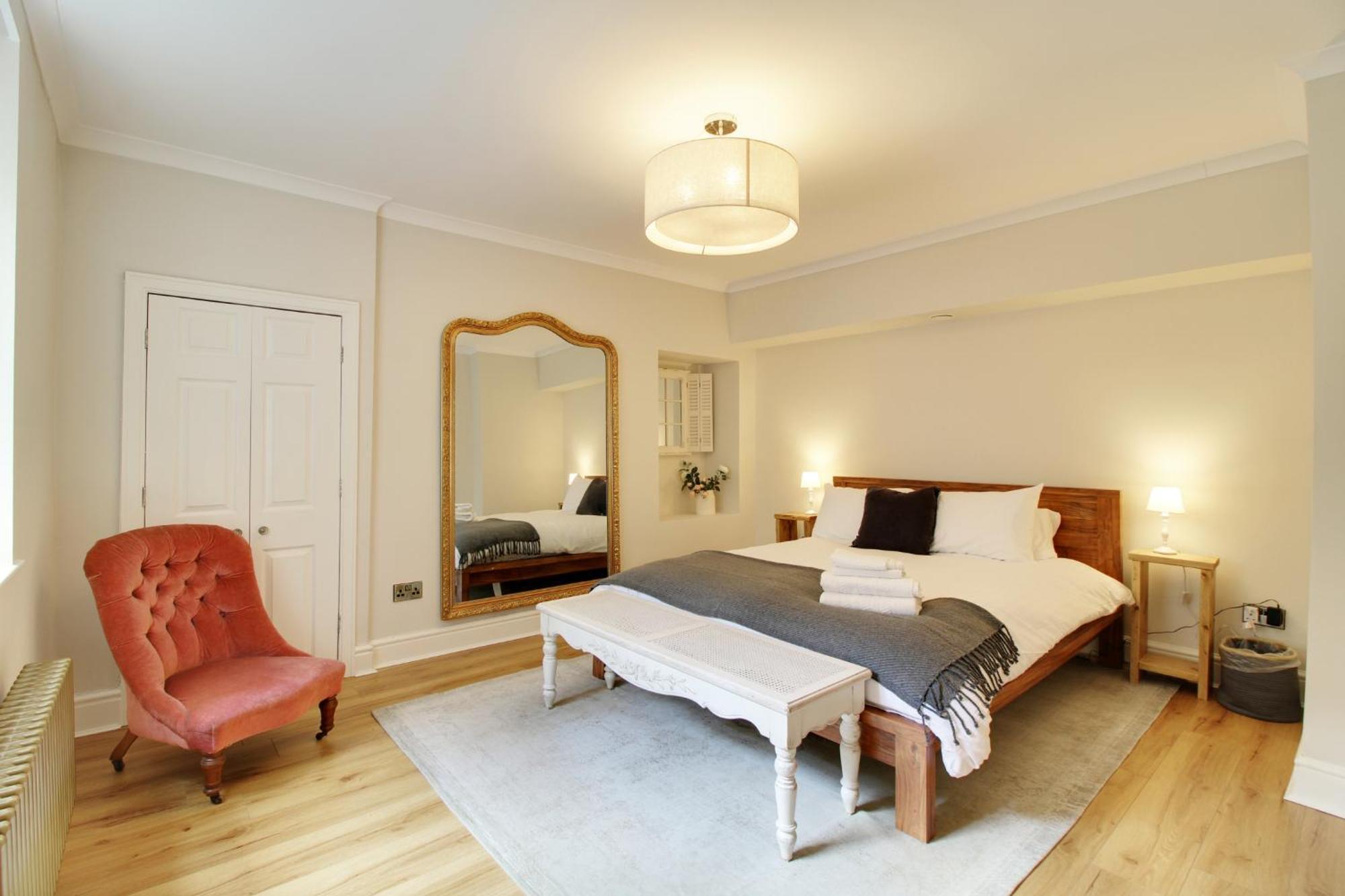 The Nook With Parking * Harrogate