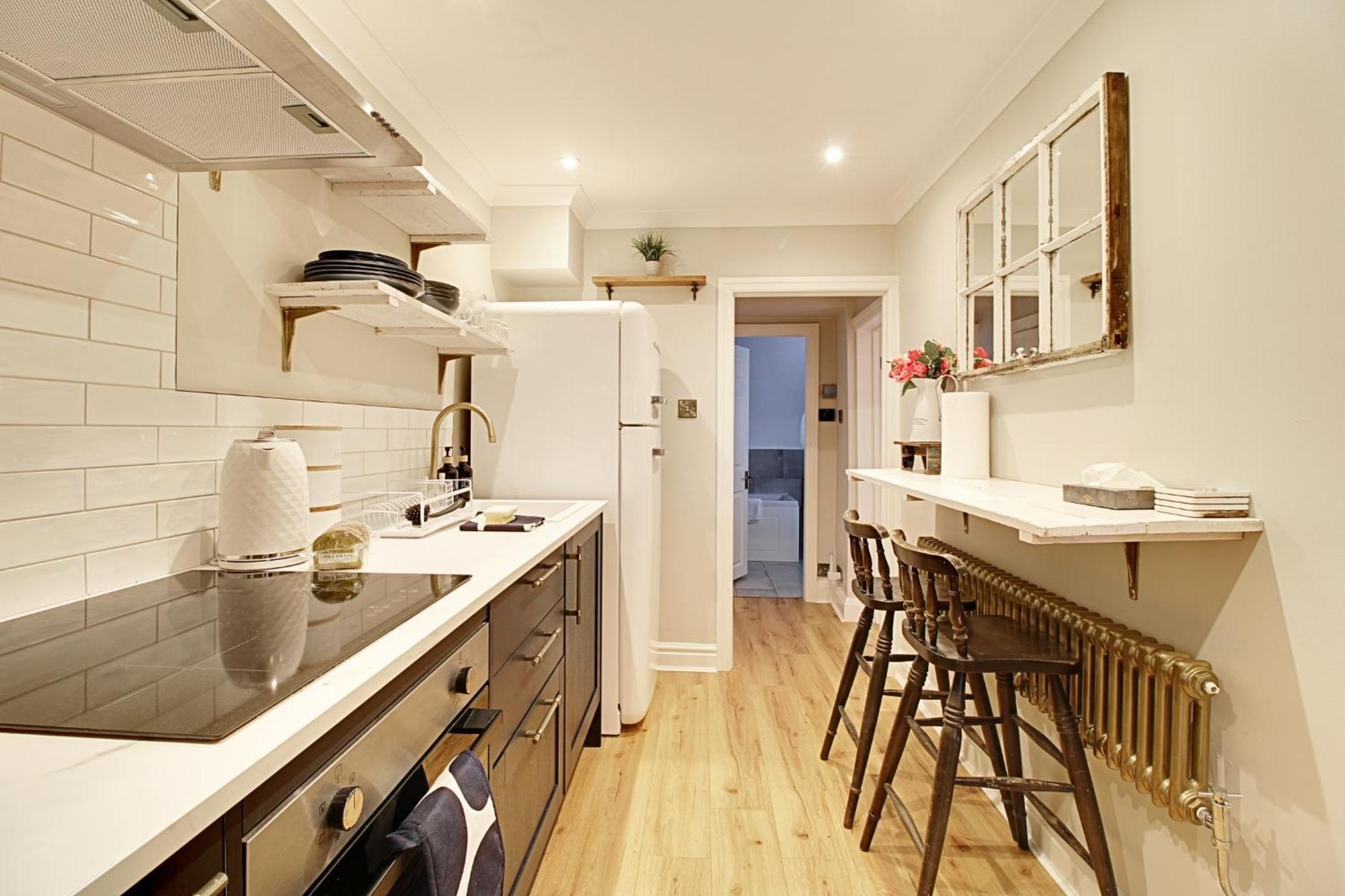 The Nook With Parking *