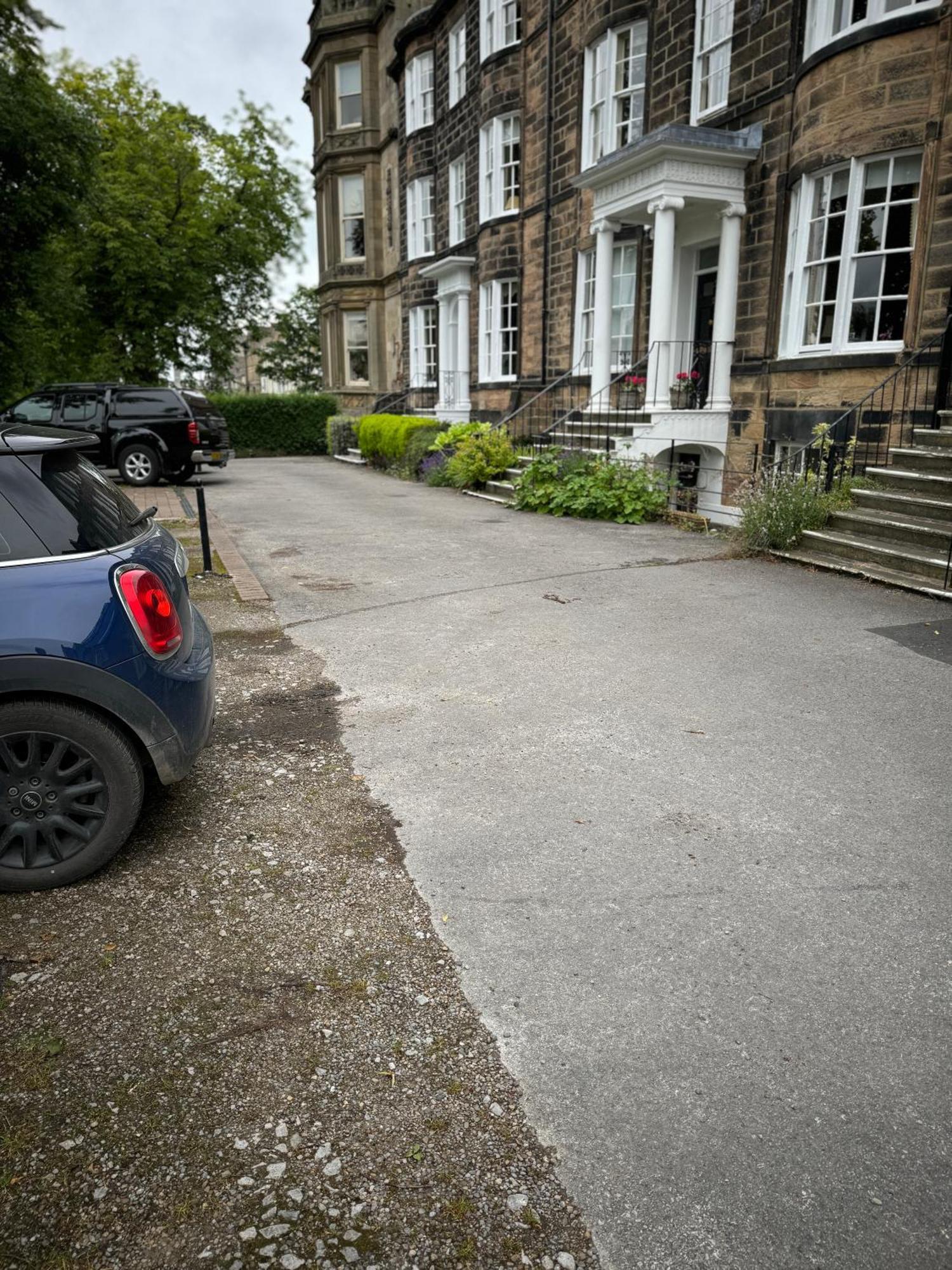 The Nook With Parking Apartment Harrogate